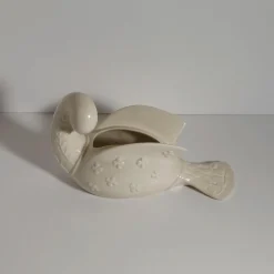 Elfenbeinfarbene Beswick Dove Vase aus Keramik, 1950er