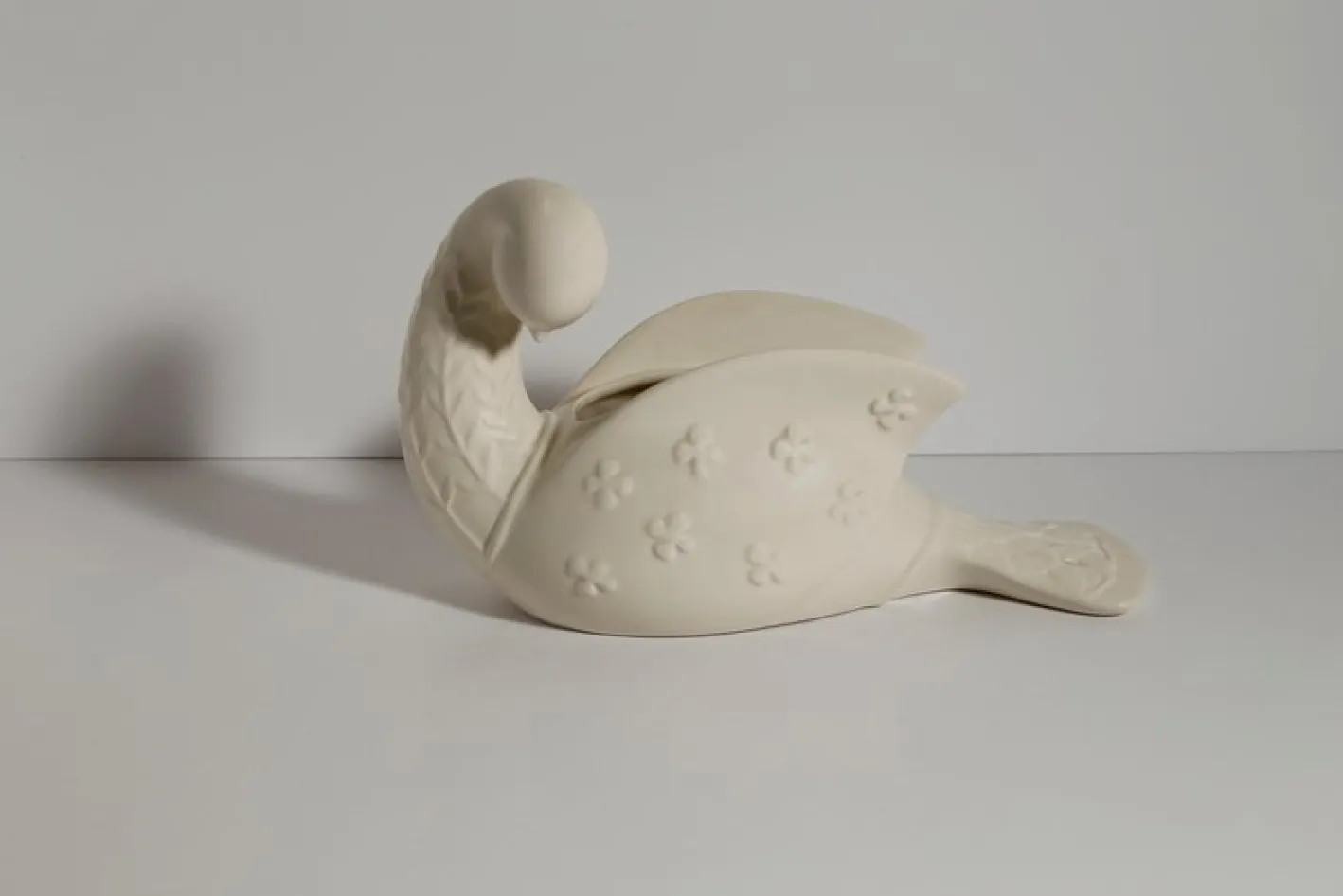 Elfenbeinfarbene Beswick Dove Vase aus Keramik, 1950er