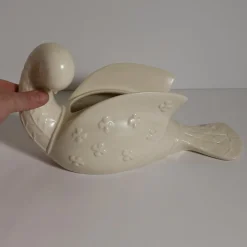 Elfenbeinfarbene Beswick Dove Vase aus Keramik, 1950er