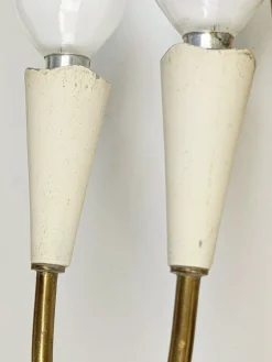 Elfenbeinfarbene Wandlampen aus Metall & Messing mit vier Leuchten, 1950er, 4er Set