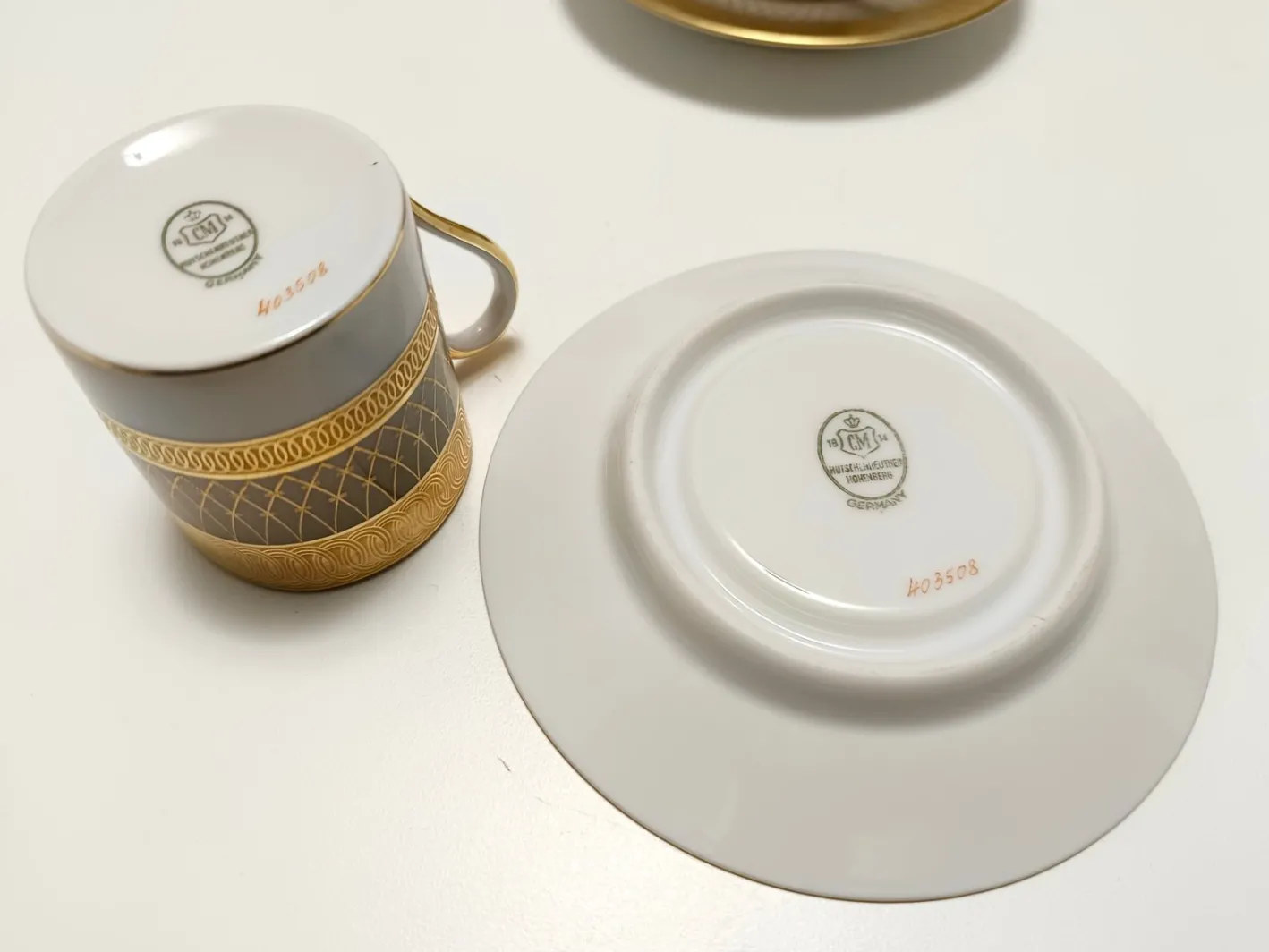 Elf Kaffeetassen aus Porzellan & Reingold von Hutschenreuther, Deutschland, 1960er, 22 Set