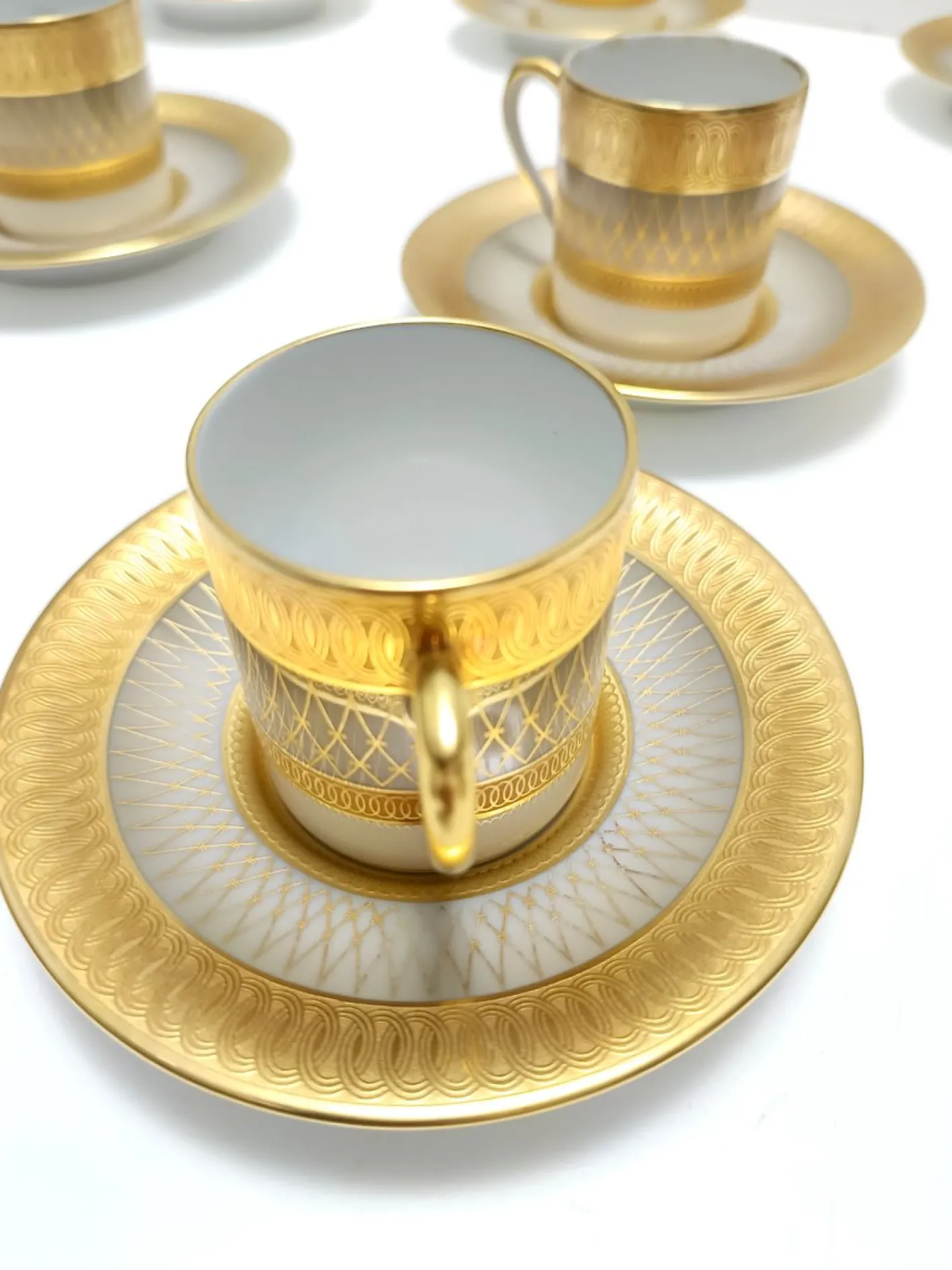Elf Kaffeetassen aus Porzellan & Reingold von Hutschenreuther, Deutschland, 1960er, 22 Set