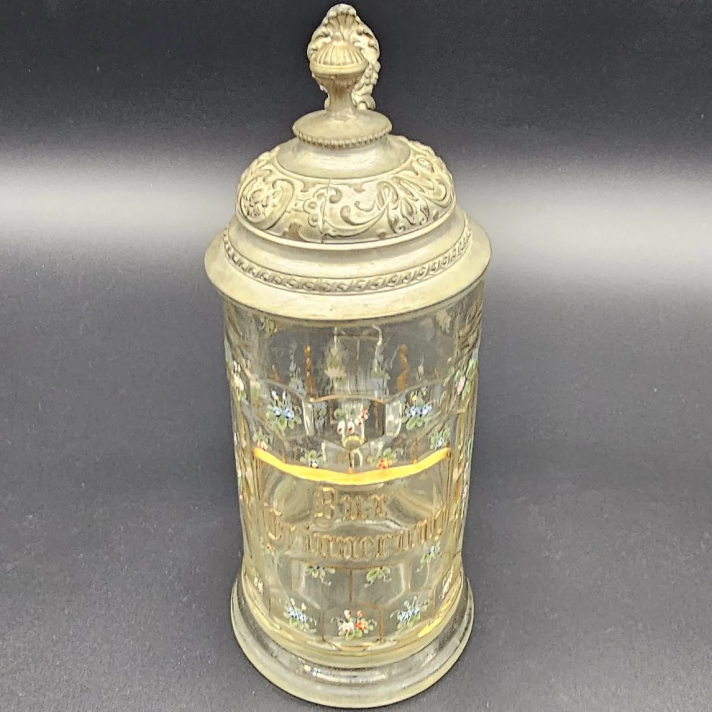 Emaillierter Gedenkkrug mit Zinndeckel