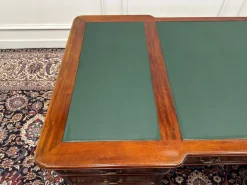 Englischer Chesterfield Partnerdesk-Schreibtisch