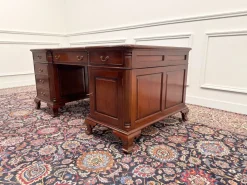 Englischer Chesterfield Partnerdesk-Schreibtisch