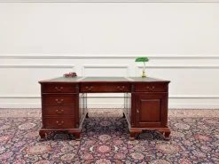 Englischer Chesterfield Partnerdesk-Schreibtisch