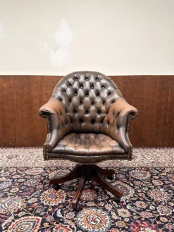 Englischer Chesterfield Schreibtischstuhl