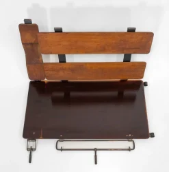Englischer Deluxe Stummer Diener mit Hosenbügler, 1920er
