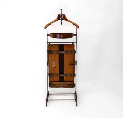 Englischer Deluxe Stummer Diener mit Hosenbügler, 1920er