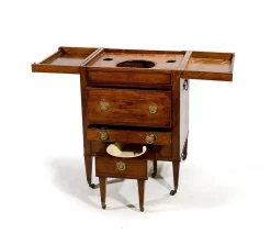 Englischer William IV Friseurschrank aus Mahagoni, 19. Jh