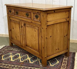 Englisches Sideboard aus Tannenholz, 1950er