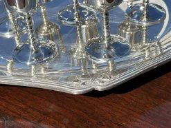 Englische versilberte Kelche auf Tablett, 9 . Set