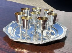 Englische versilberte Kelche auf Tablett, 9 . Set