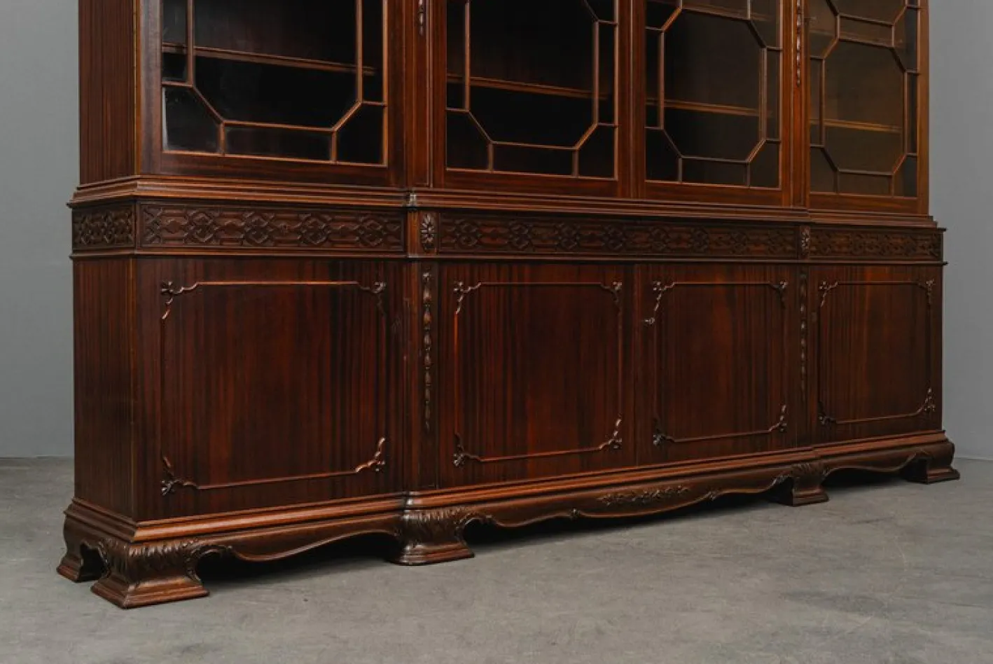 English Style Bookcase in Mahogany, Early 20th Century