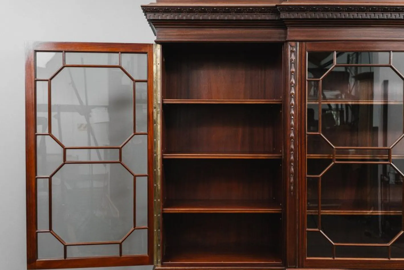 English Style Bookcase in Mahogany, Early 20th Century