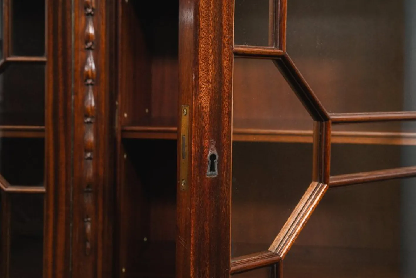 English Style Bookcase in Mahogany, Early 20th Century