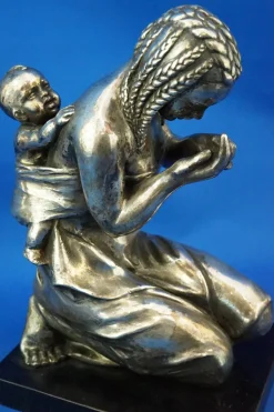 Enrico Bartoli, Skulptur der Mutterschaft, 1800er, Keramik in Silber