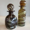 Erdfarbene Glas Karaffe mit Ballonstopfen von Mdina, 2er Set