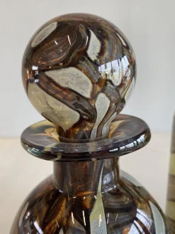 Erdfarbene Glas Karaffe mit Ballonstopfen von Mdina, 2er Set