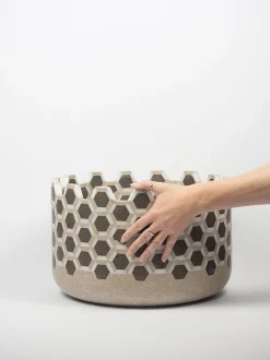 Esagoni Tafelaufsatz von Gumdesign für La Casa Di Pietra