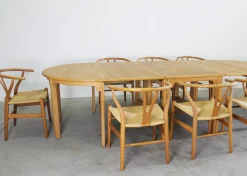 Esstisch und CH24 Stühle von Hans J. Wegner für Carl Hansen & Søn, 9 . Set