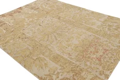Europäischer Teppich in Beige-Braun und Goldfarbenem Blumenmuster von Rug&Kilim
