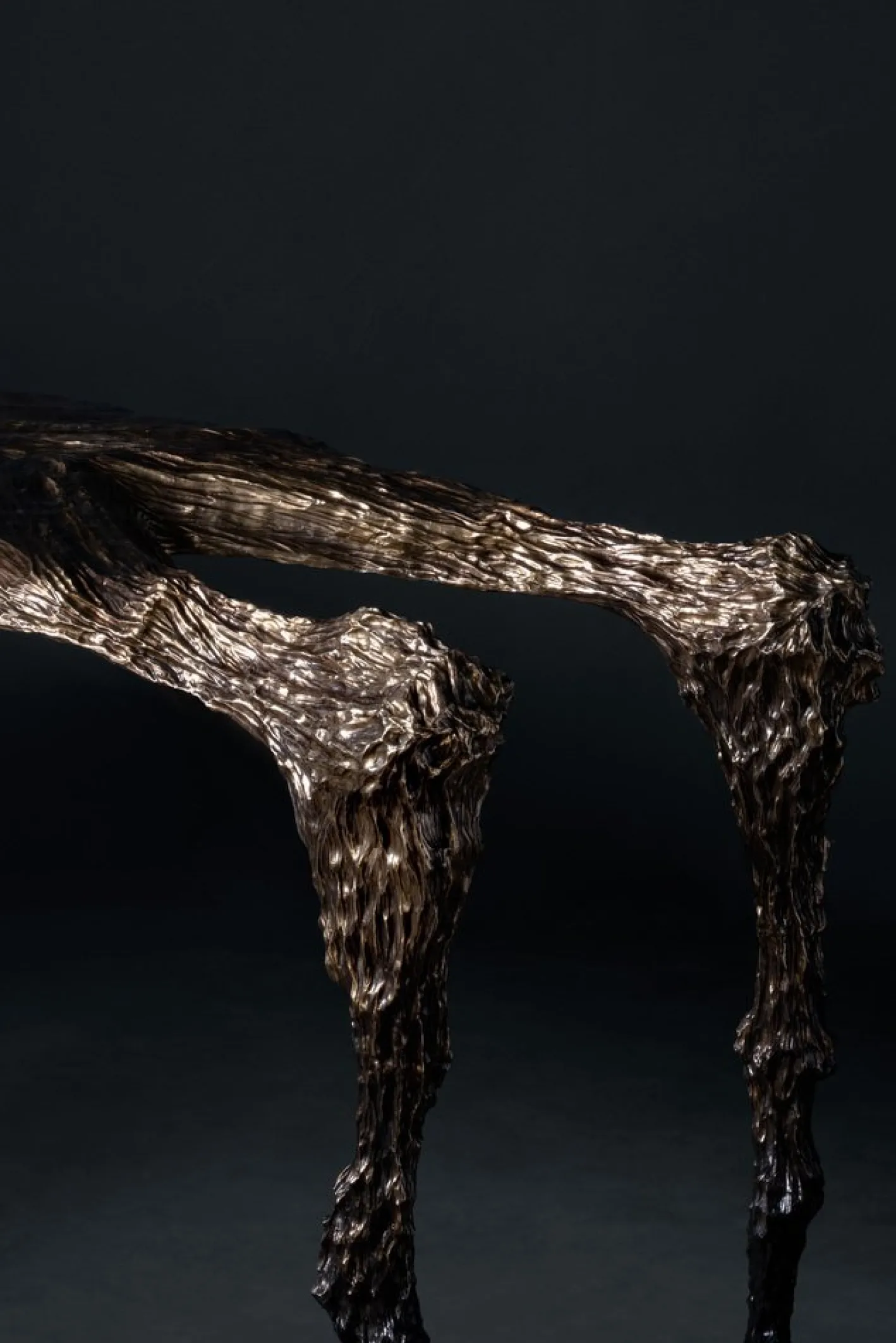 Every Breaking Wave Konsolentisch aus Gussbronze von William Guillon