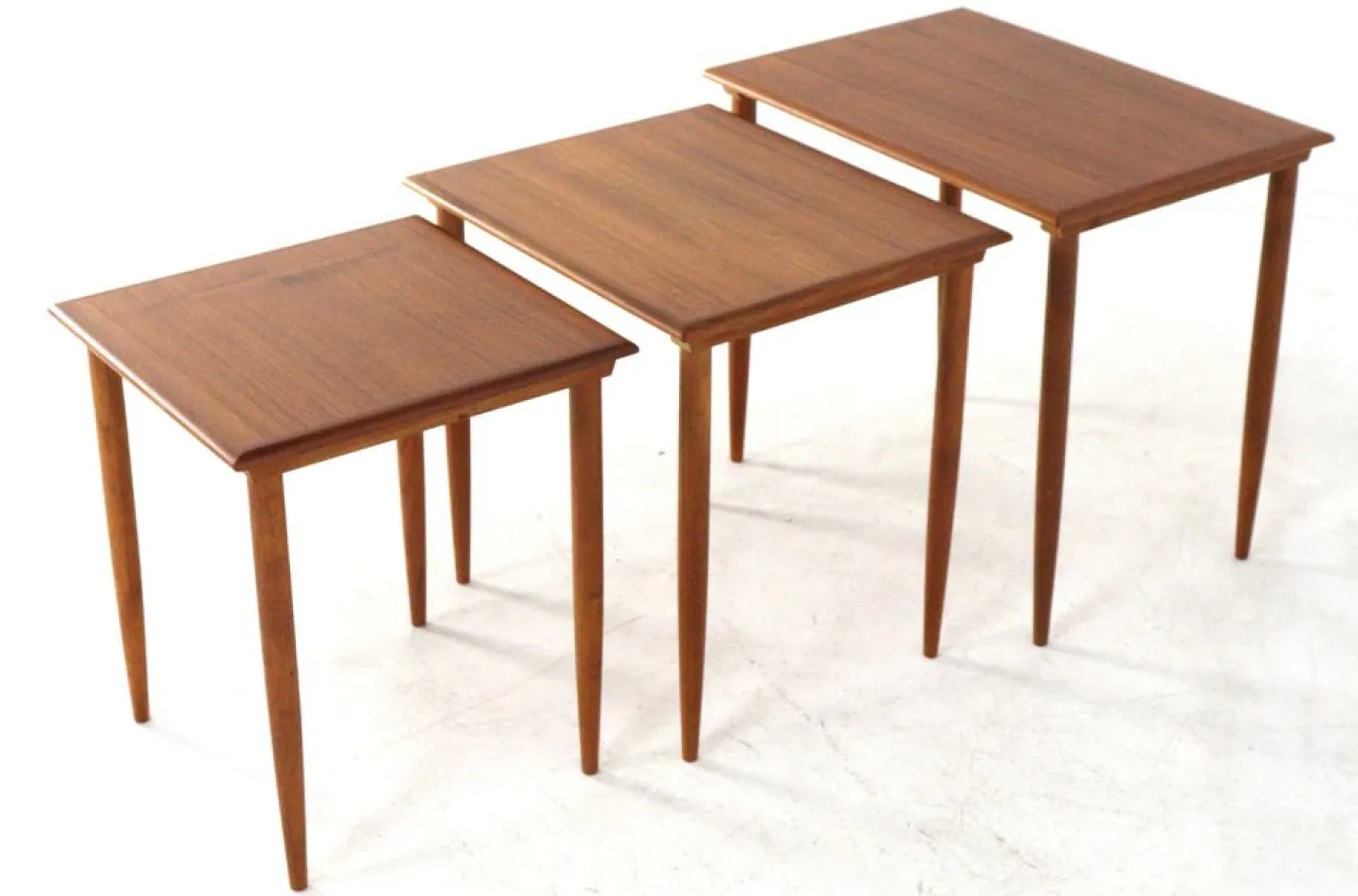 Fangel Nesting Tables, Set of 3