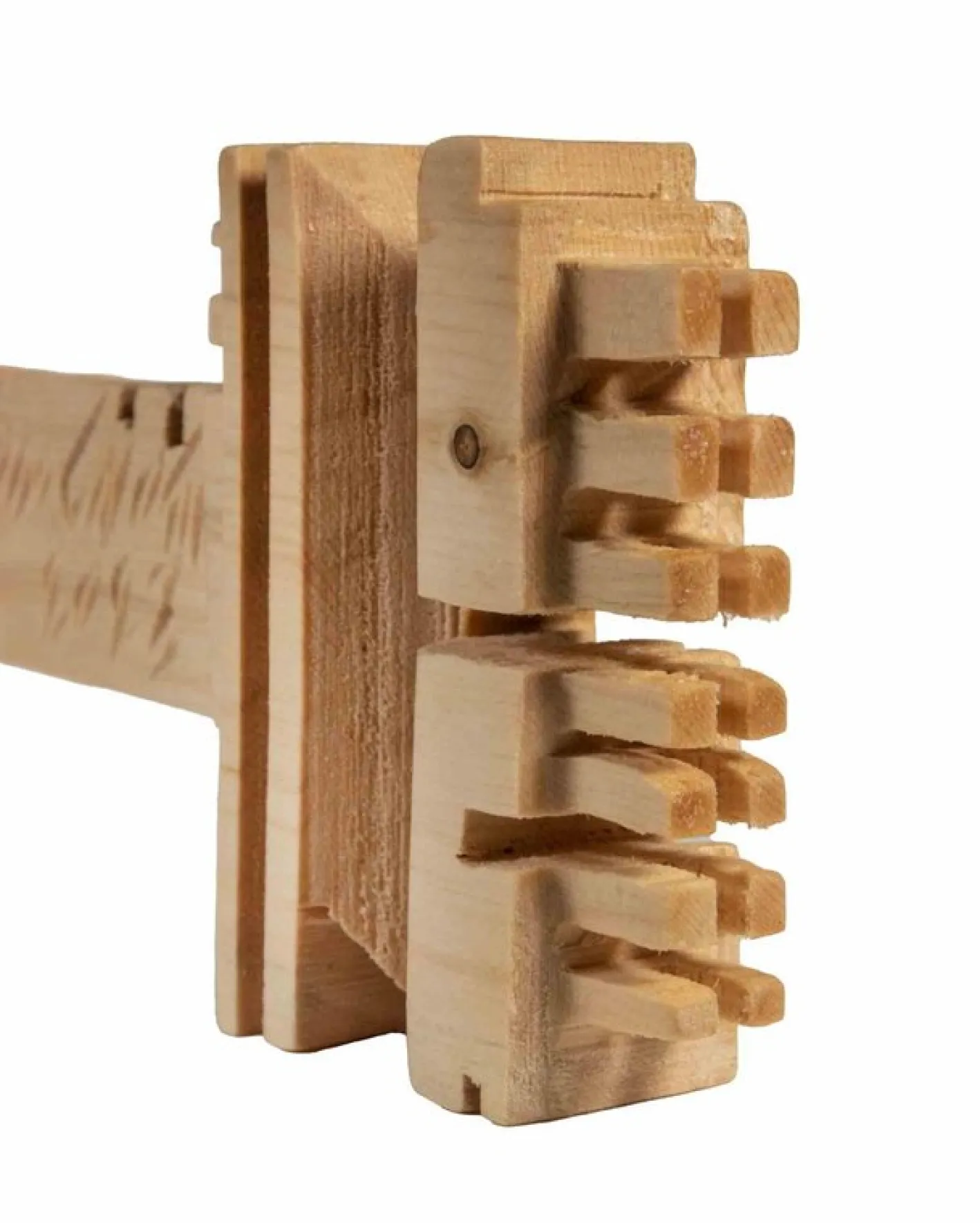Ferdinando Codognotto, Der Schlüssel zum Herzen, 2023, Holzskulptur