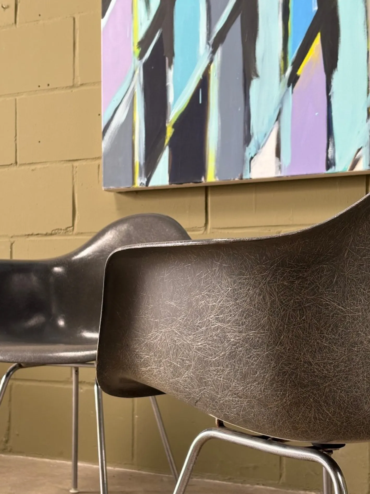 Fiberglas Sessel in Grau von Charles & Ray Eames für Herman Miller, 1950er, 2er Set