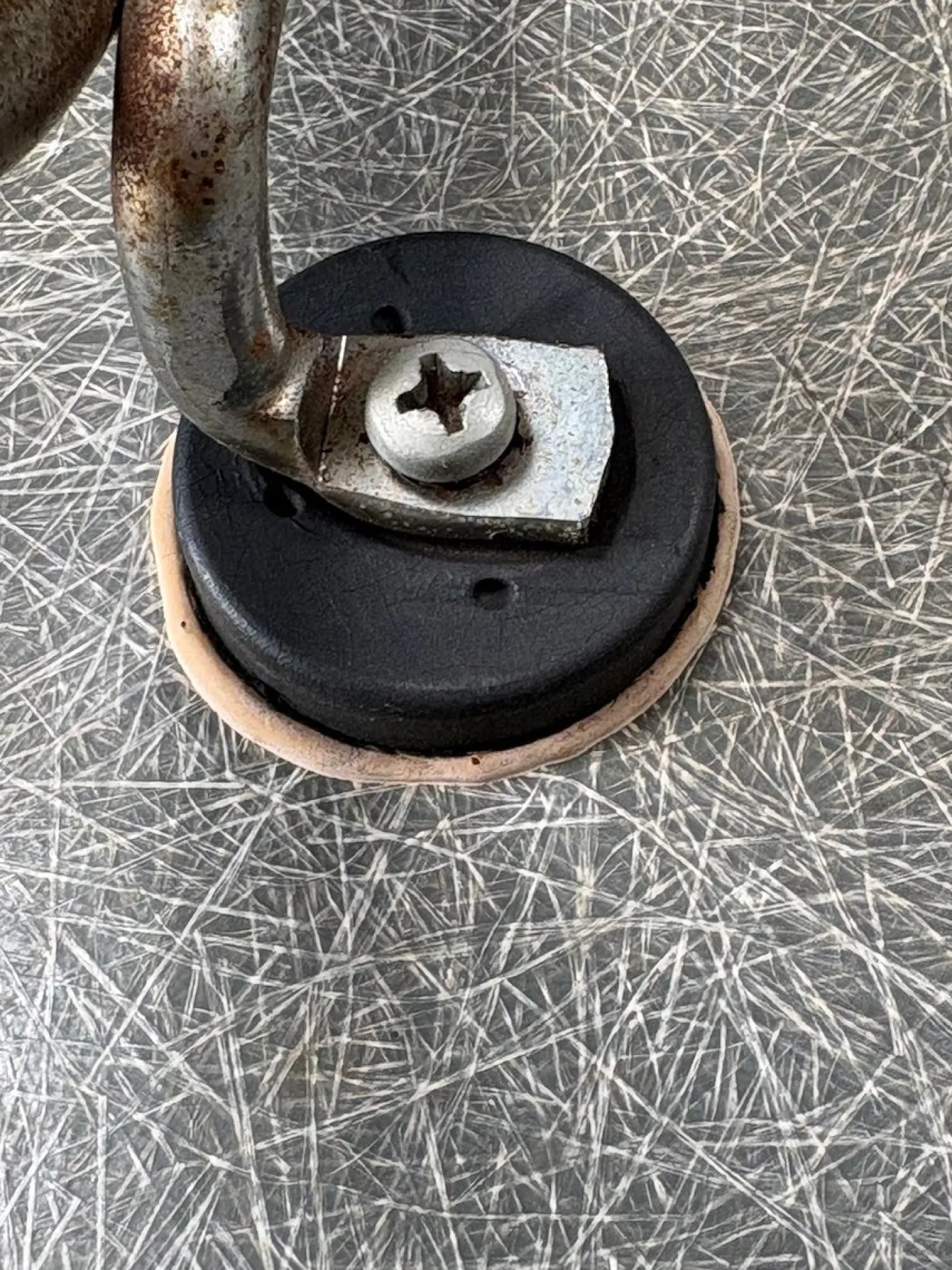 Fiberglas Sessel in Grau von Charles & Ray Eames für Herman Miller, 1950er, 2er Set