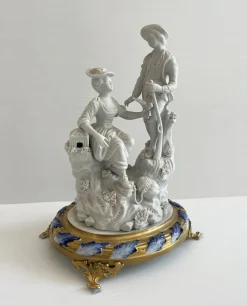 Figurative Skulptur, 19. Jh., Porzellan