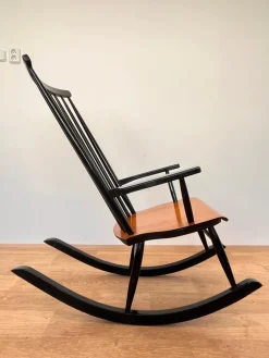 Finnischer Mid-Century Schaukelstuhl von Varjonen Puunjalostus für Uusikylä, 1960er