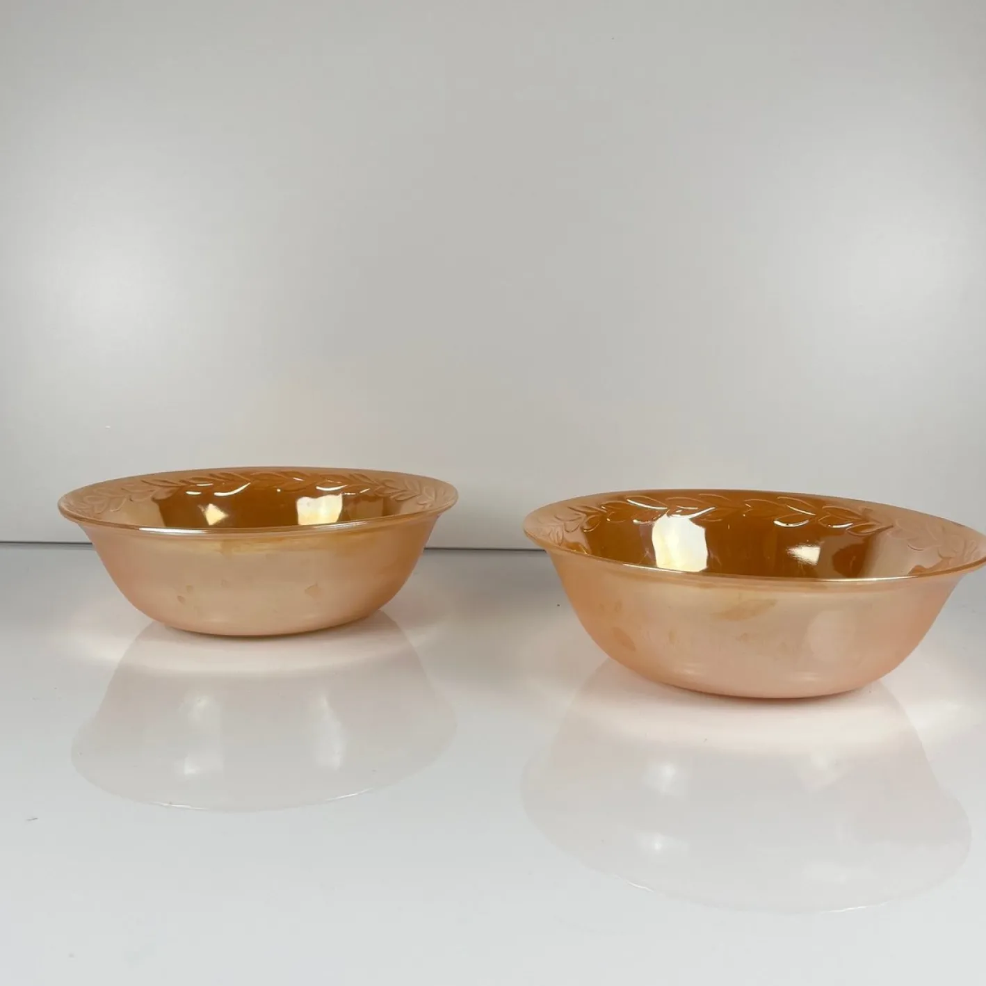 Fire-King Peach Lorbeerblatt Service für 12 Personen von Anchor Hocking, USA, 1950er, 67er Set
