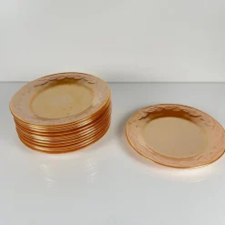 Fire-King Peach Lorbeerblatt Service für 12 Personen von Anchor Hocking, USA, 1950er, 67er Set