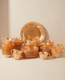 Fire-King Peach Lorbeerblatt Service für 12 Personen von Anchor Hocking, USA, 1950er, 67er Set