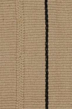 Flachgewebter Rez Kelim Teppich mit farblich passendem Streifenmuster von Rug&Kilim