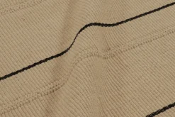 Flachgewebter Rez Kelim Teppich mit farblich passendem Streifenmuster von Rug&Kilim