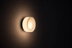 FlatWhite W1 Opal Lampe von Alex Fitzpatrick für ADesignStudio
