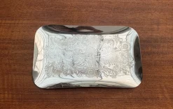 Floraler deutscher Vintage Metall Teller von WMF