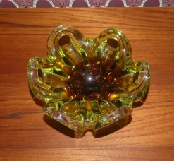 Flower Murano Glas Schale in Grün Gelb Braun, 1960er