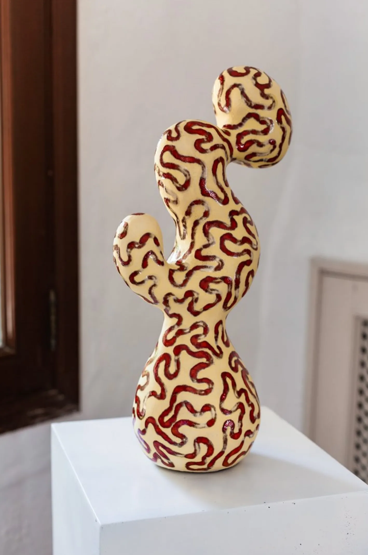 Flow Skulptur von Hannah Simpson