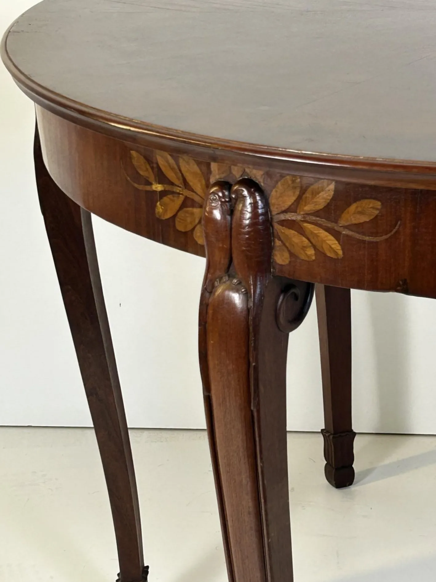 Fünfbeiniger Jugendstil Tisch mit Papageien, 1890er