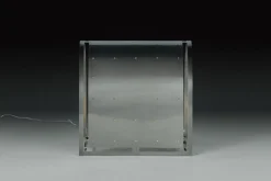 Folio Stehlampe von Kutarq Studio
