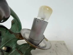 Französische Art Deco Tischlampe mit geschwungener Figur, 1930er