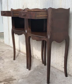 Französische Eichenholz Nachttische mit Schublade und offenem Regal, 1920er, 2er Set