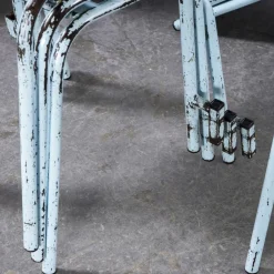 Französische Himmelblaue Metall Gartenstühle von Tolix, 1950, 4er Set