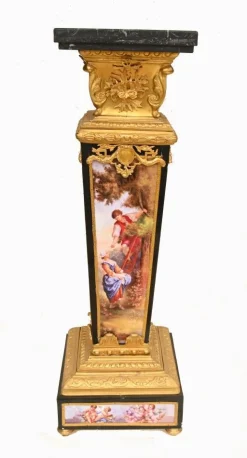 Französische Louis XVI Sockel aus Vergoldeter Bronze & Porzellan, 2er Set