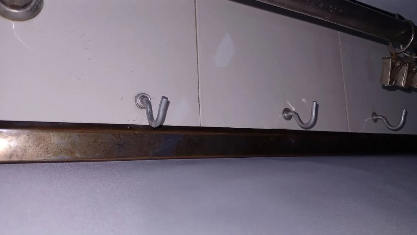 Französische Mid-Century Garderobe