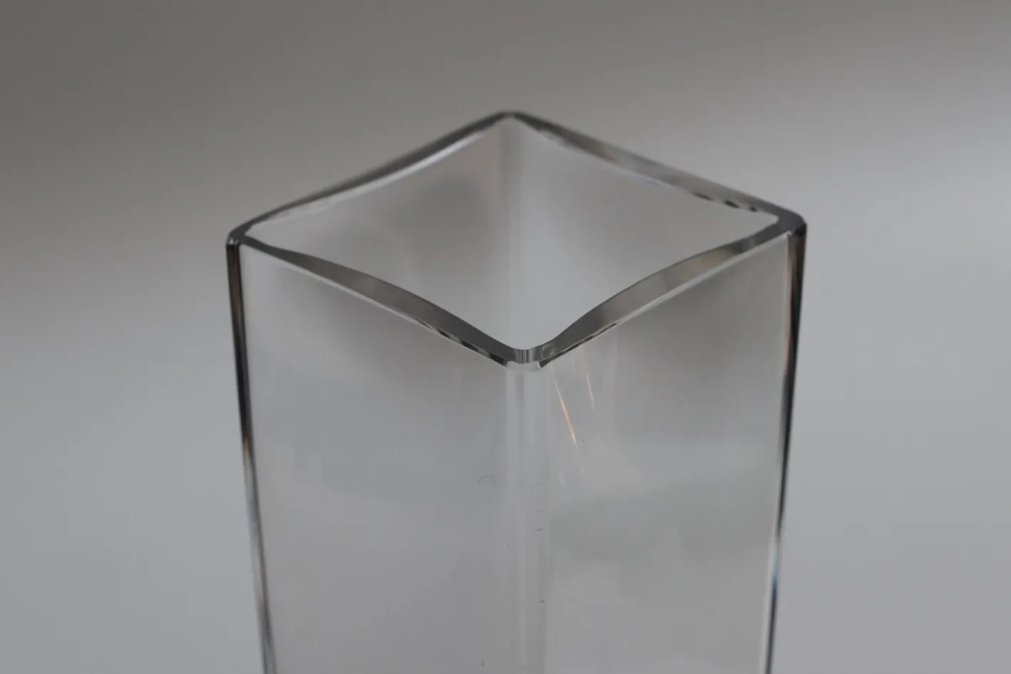 Französische Mid-Century Kristallvase von Bayel